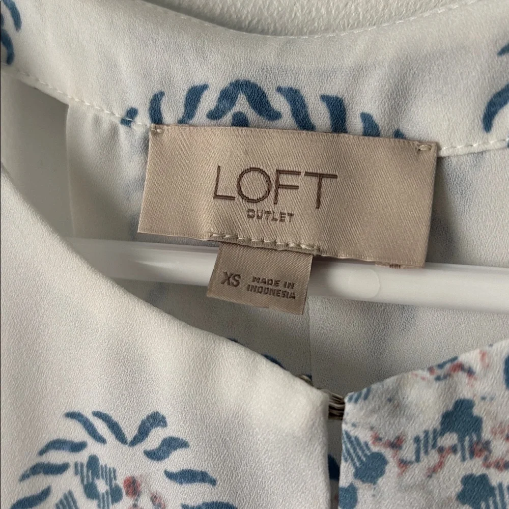 LOFT White Sleeveless Paisley-Print Camisole with Blue Accents - Picture 2 of 5